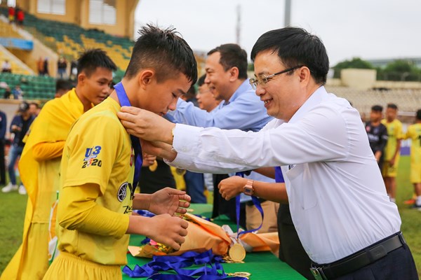 SLNA vô địch Giải bóng đá Thiếu niên toàn quốc Yamaha Cup 2020 - Anh 3