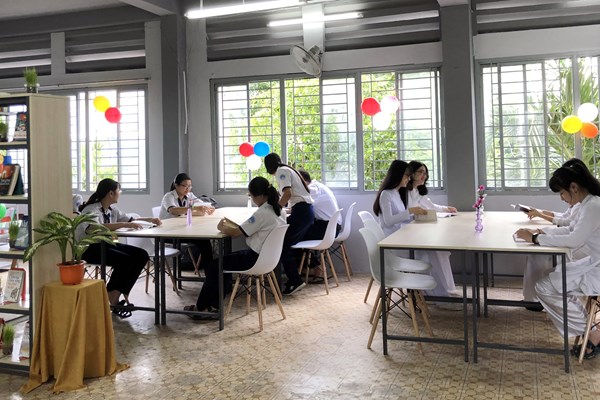 Báo động thiếu tiết đọc sách trong nhà trường - Anh 1
