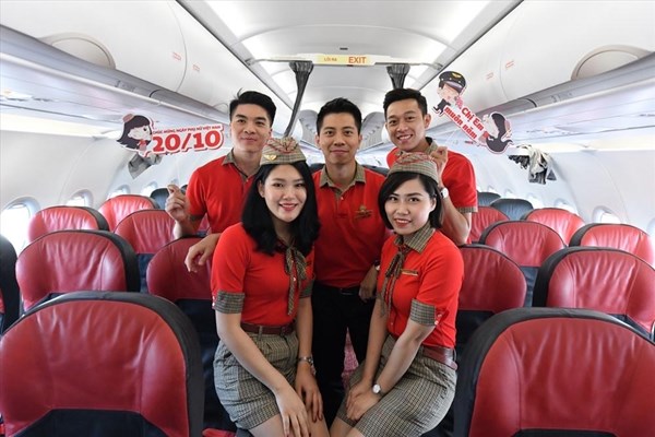 Tôn vinh ngày của phái đẹp, Vietjet dành tặng 2 triệu vé nội địa siêu tiết kiệm - Anh 1