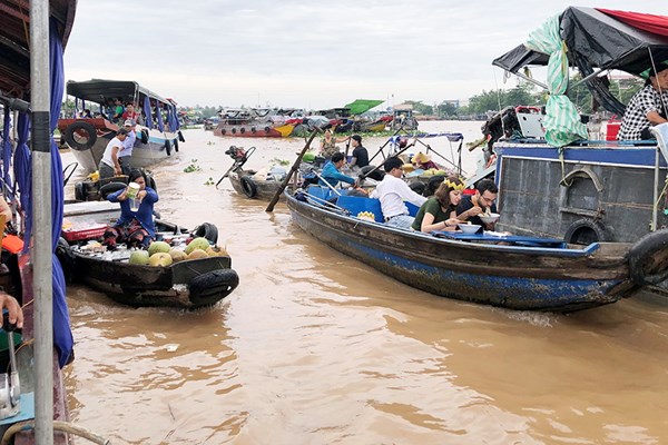 Bảo tồn chợ nổi Cái Răng gắn với phát triển du lịch sinh thái sông nước - Anh 1