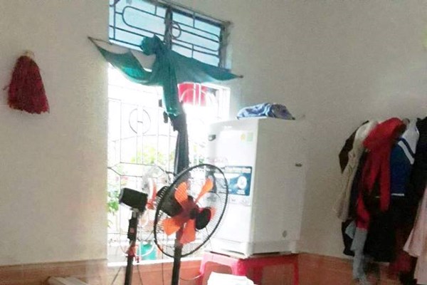 Hà Tĩnh: Mưa như trút nước, hồ Kẻ Gỗ xả lũ, sơ tán hơn 14.980 hộ dân - Anh 5