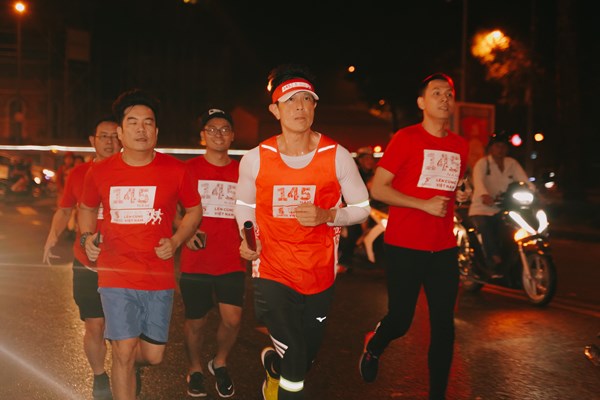 Chương trình chạy tiếp sức 