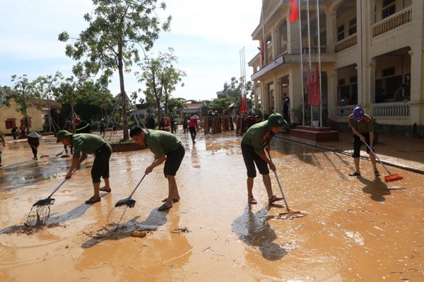 Những người đi “xuyên” tâm lũ… - Anh 7