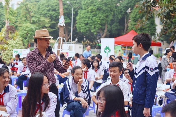 Đòn roi hay quát mắng không mang lại hiệu quả giáo dục trẻ - Anh 1