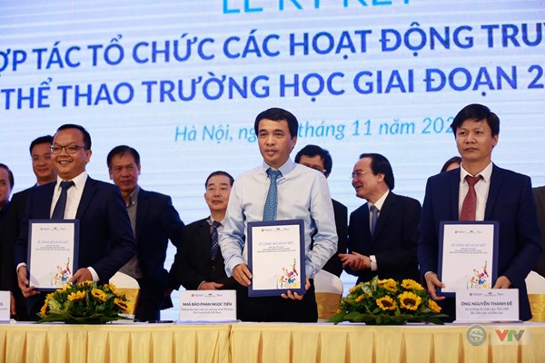 Phát triển mạnh mẽ thể thao học đường - Anh 2