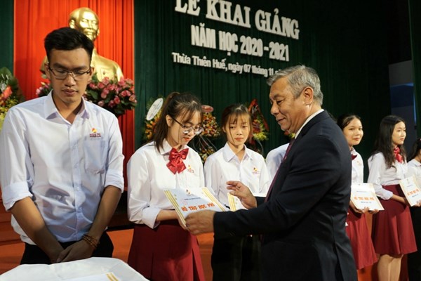 Trường Cao đẳng Du lịch Huế khai giảng năm học 2020-2021 - Anh 1