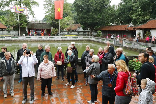 Việt Nam liên tiếp đón nhận danh hiệu là điểm đến văn hóa hàng đầu châu Á: Cơ hội “vàng” phủ sóng tới du khách quốc tế - Anh 1