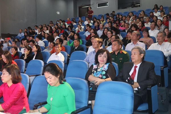 Hệ thống thư viện phải tích cực đổi mới bắt kịp xu thế của độc giả - Anh 3