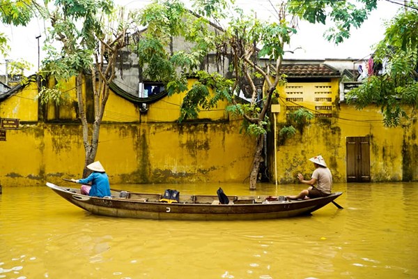 Quảng Nam có  93 điểm nguy cơ cao xảy ra sạt lở đất - Anh 3