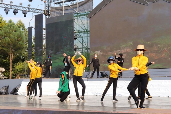 Tuần “Đại đoàn kết các dân tộc - Di sản Văn hóa Việt Nam” năm 2020: Các nghệ sĩ 