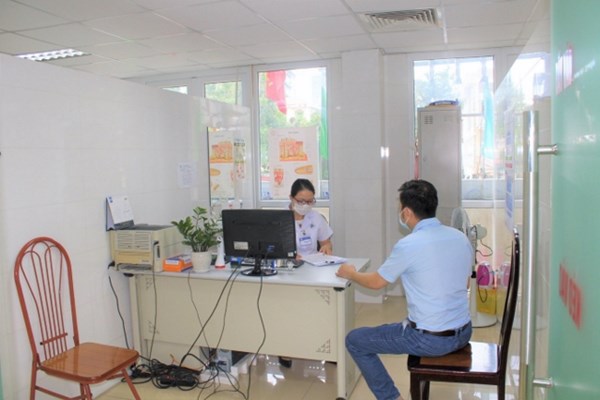 Bãi bỏ quy định tạm đình chỉ điều tra, miễn chấp hành hình phạt với người bị AIDS giai đoạn cuối - Anh 1