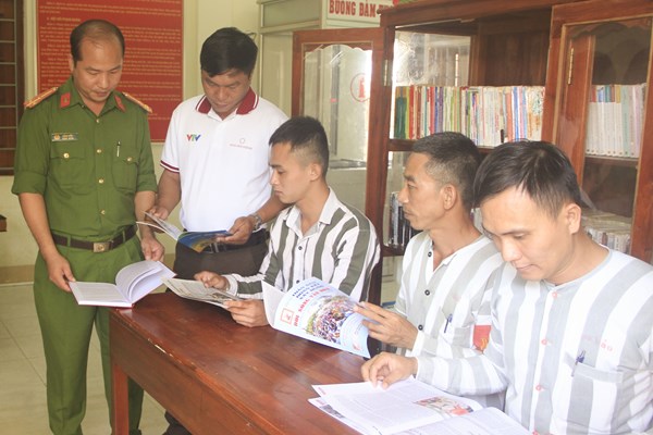 Cầu nối tri thức để hoàn lương - Anh 1