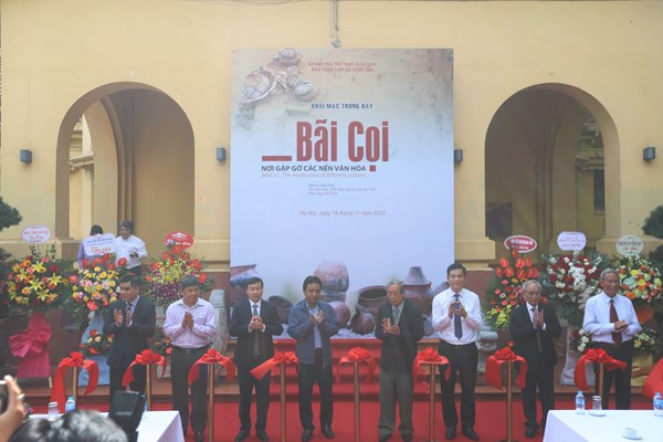 Khám phá những hiện vật đặc biệt tại trưng bày về Bãi Cọi - Anh 1