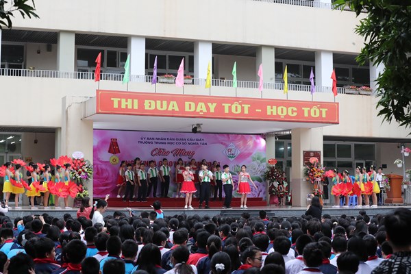 Truyền thống hiếu học qua ngày Nhà giáo Việt Nam - Anh 1