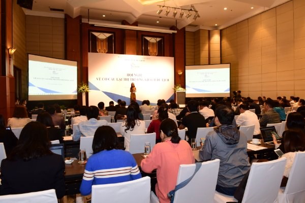 Hội nghị cơ cấu lại thị trường khách du lịch: Cần đề kháng với những rủi ro - Anh 1