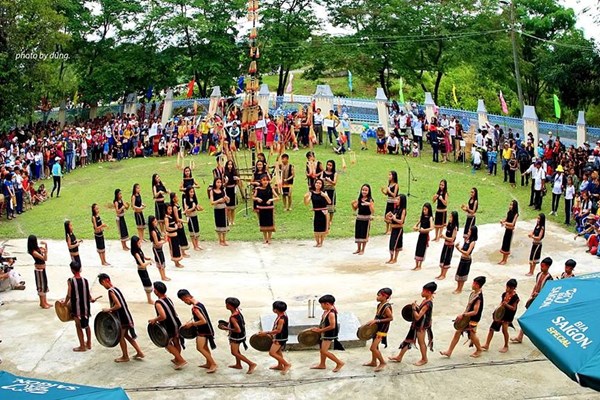 Không gian văn hóa cồng chiêng vang lên từ trường học - Anh 2