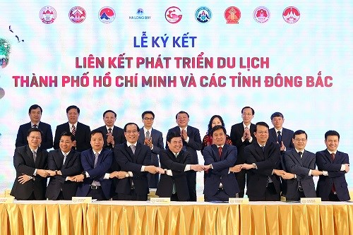 Liên kết phát triển du lịch TP.HCM và các tỉnh Đông Bắc: Kết nối hai miền Tổ quốc - Anh 4