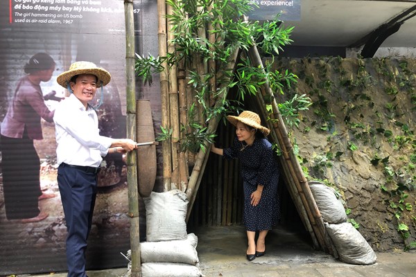 Trải nghiệm hầm chữ A tại Di tích Nhà tù Hỏa Lò - Anh 1