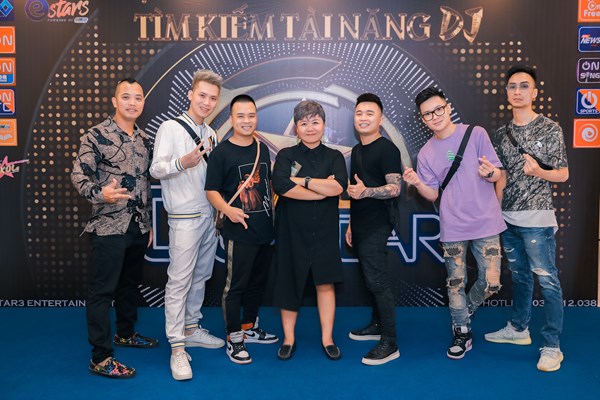 Đến với DJ Star với ước mong được công nhận - Anh 1