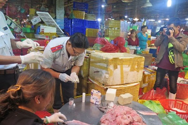 Test nhanh kiểm tra ATTP chợ truyền thống - Anh 1