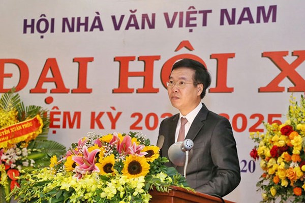 Các nhà văn Việt Nam hãy đáp ứng sự mong đợi của độc giả bằng những tác phẩm hay - Anh 1