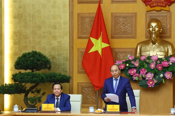Thủ tướng Chính phủ trao Bằng khen cho 50 tấm gương sáng thầm lặng vì cộng đồng - Anh 1