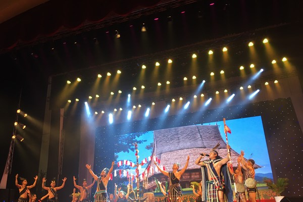 Gần 100 tiết mục tại Hội thi Tuyên truyền lưu động Cả nước chung sức xây dựng nông thôn mới - Anh 4