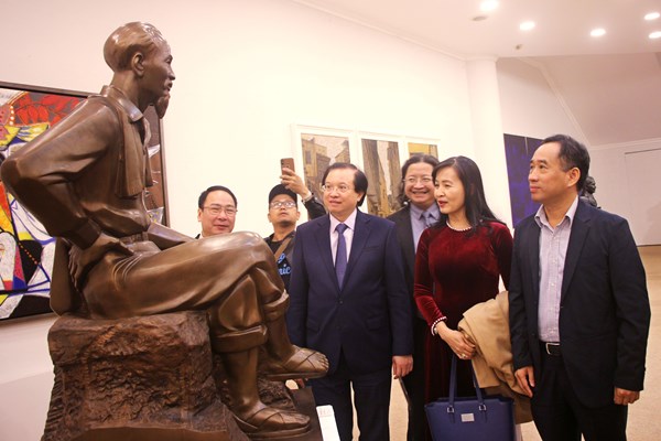 Triển lãm Mỹ thuật Việt Nam 2020:  Hiện diện chưa đủ những tên tuổi... - Anh 1