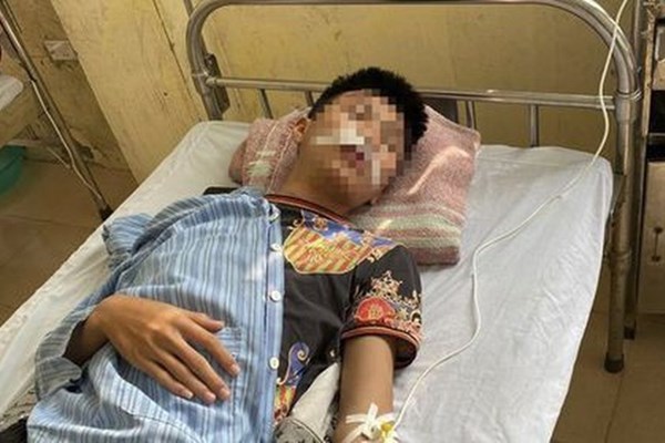 Bạo lực học đường: Chưa giải quyết được tận gốc vấn đề - Anh 1