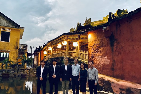 Đại sứ Nhật Bản tham quan phố cổ, trồng cây xanh tại Công viên Hội An - Anh 2