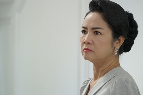 NSND Thu Hà tái xuất ấn tượng trong Hướng dương ngược nắng - Anh 7