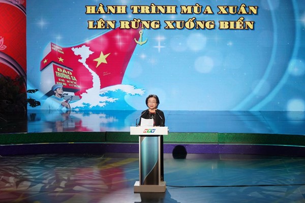Vietjet đóng góp tích cực cho quỹ học bổng Vừ A Dính - Anh 1