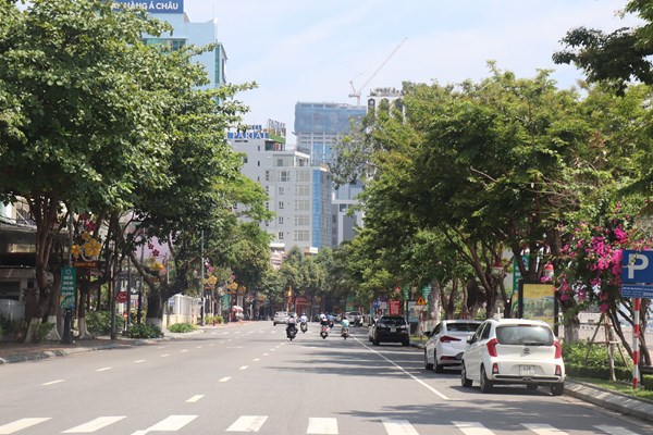 Đà Nẵng: Đề xuất đưa vào sử dụng 24 khách sạn làm cơ sở cách ly cho các công dân sau khi nhập cảnh - Anh 1