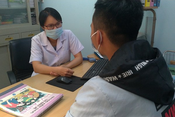 Phim Lửa ấm bị tố là truyền thông sai về phơi nhiễm HIV - Anh 1