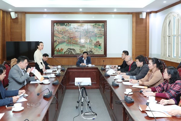 Bộ trưởng Nguyễn Ngọc Thiện gặp gỡ đoàn đại biểu Bộ VHTTDL dự Đại hội Thi đua yêu  nước toàn quốc - Anh 2