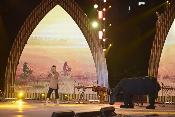 Tưng bừng lễ hội văn hóa dân gian trong đời sống đương đại Hà Nội 2020 - Anh 2