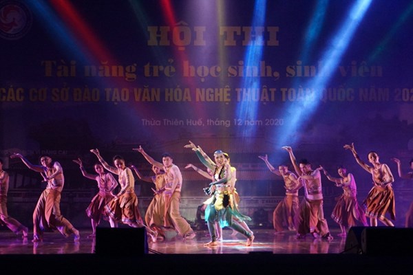 Khai mạc Hội thi “Tài năng trẻ học sinh, sinh viên các cơ sở đào tạo VHNT toàn quốc 2020” - Anh 7