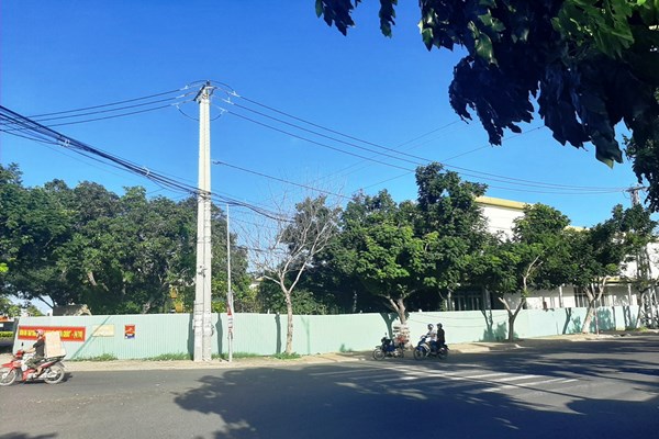 Sân vận động TP Cam Ranh, Khánh Hòa: 18.000 m2 đất vàng được thuê... 3,5 triệu đồng/tháng - Anh 1