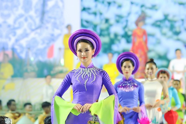 Tham vấn lập hồ sơ di sản văn hóa phi vật thể liên quan đến Áo dài: Cần quan tâm những vấn đề gì? - Anh 4