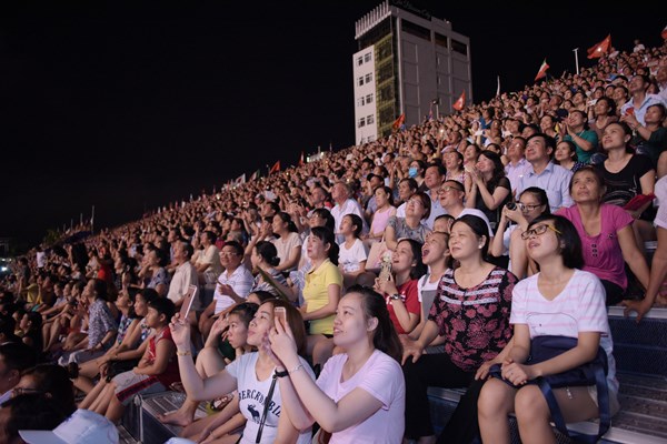 Đà Nẵng: Nhiều hoạt động chào năm mới 2021 - Anh 1