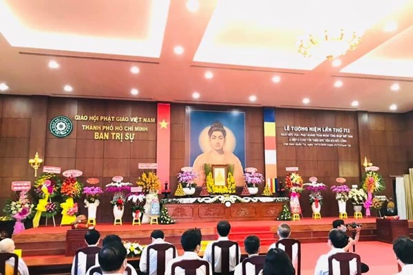 Uy nghiêm lễ chiêm bái tôn tượng Phật hoàng Trần Nhân Tông - Anh 4