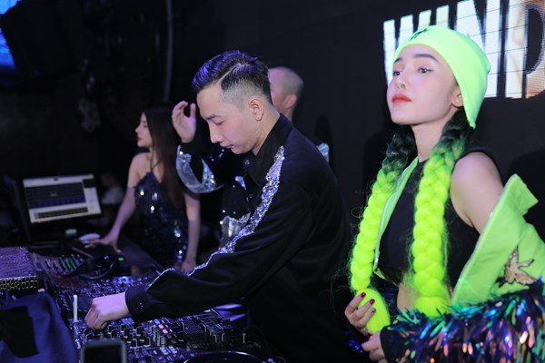 Cuộc đối đầu của hai cặp bạn thân tại DJ Star - Anh 1