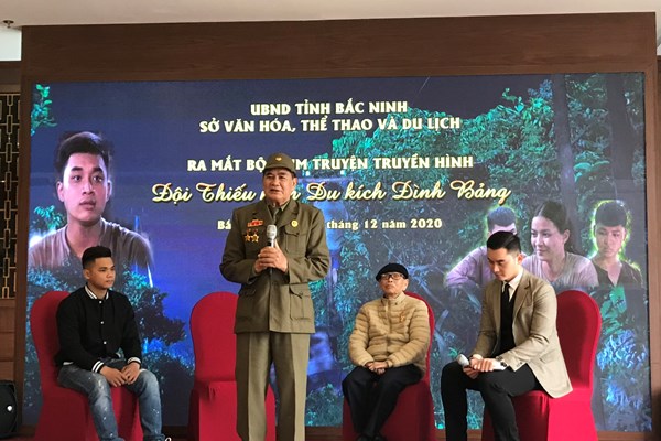 Ra mắt bộ phim 