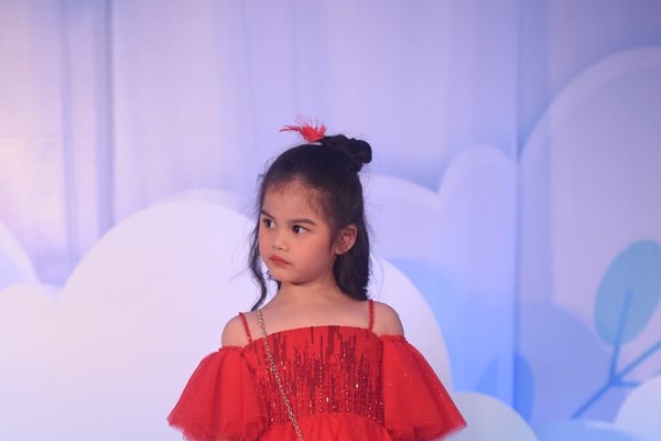 Hấp dẫn show diễn Dance Of The Clouds Fashion Show - Anh 2