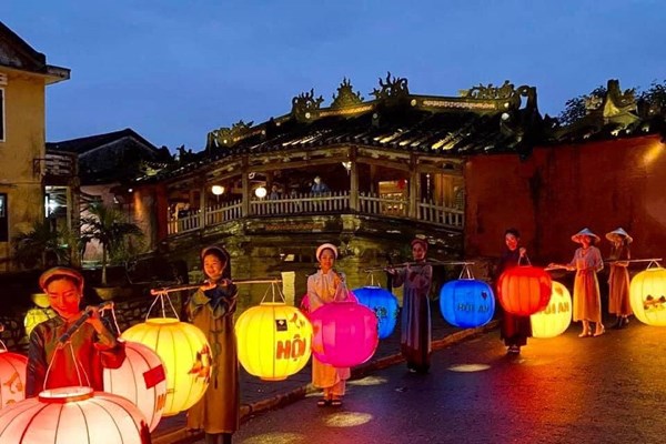 “Thức giấc và Xông đất Hội An” mừng năm mới Tân Sửu 2021 - Anh 1