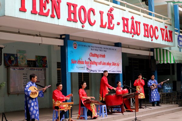Âm nhạc dân tộc: Phải hiểu thì mới thích, mới yêu - Anh 1