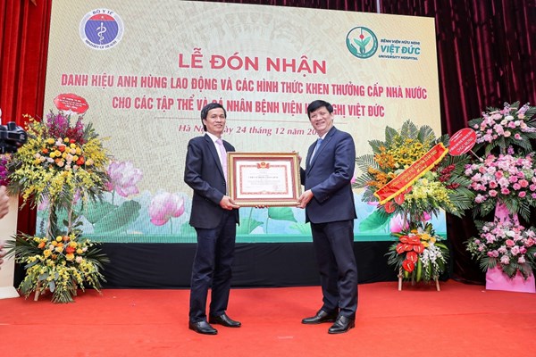 Mỗi năm, hàng chục nghìn bệnh nhân nặng được phẫu thuật thành công tại Bệnh viện Hữu nghị Việt-Đức - Anh 2
