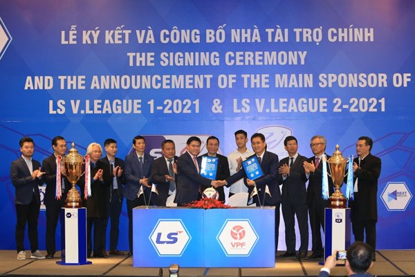 V.League “thở phào” vì có nhà tài trợ trong 3 năm - Anh 2