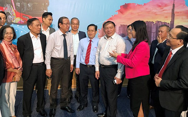 Tín dụng hỗ trợ doanh nghiệp du lịch: Vẫn xa tầm với - Anh 1