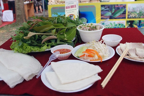 Bảo tồn và phát huy nghề làm bánh tráng phơi sương Trảng Bàng - Anh 1